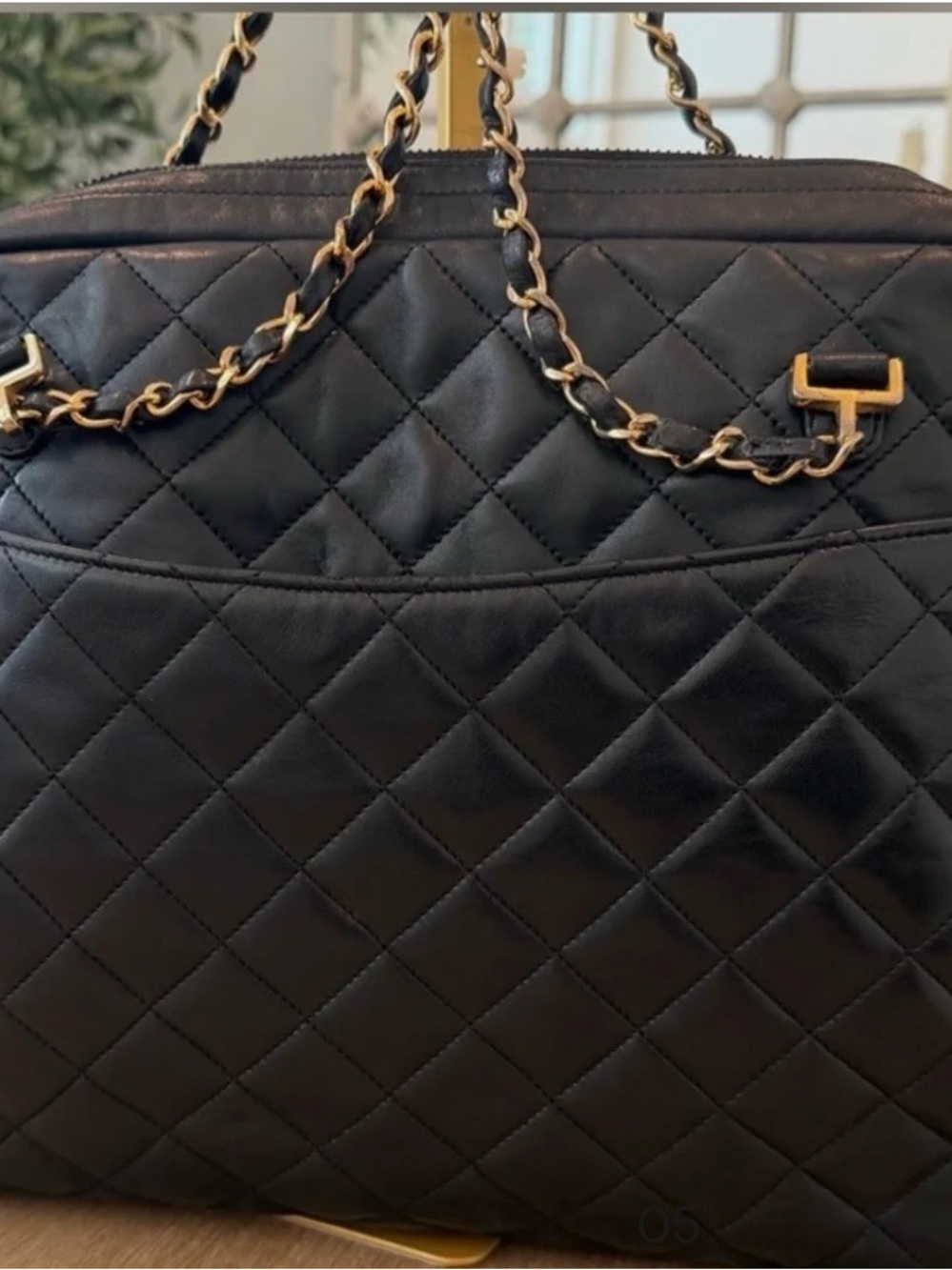 CHANEL Black Large Quilted Leather Tote with Gold CC Hardware - AUTHENTIC ⭐️ - Picture 2 of 10